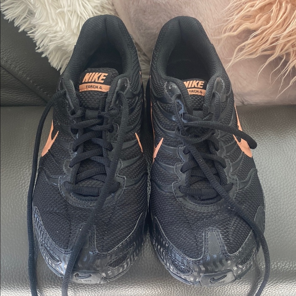 Nike Black and Tan Nike Air Torch 4